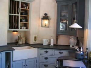 Butler-Sink-in-Crema-Marfil