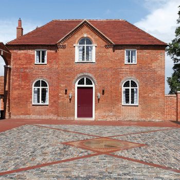 Private-Country-House,-Hampshire