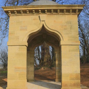 Private-Memorial-in-West-Sussex-Sandstone-and-Basalt-dome-(3)