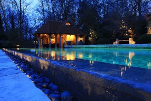 Swimming-Pool-in-heavily-antiqued-Massangis-Beige-Claire-and-reclaimed-french-limestone-paving-(3)