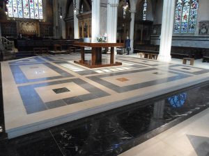 St-John-the-Baptist,-Hyde-Park-(2)