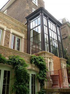 Stone-window-and-door-surrounds-to-a-Kensington-Town-house-in-stoke-ground-base-bed-Bath-stone