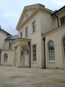 private-country-house-near-Andover-in-stoke-ground-base-bed-bath-stone-(1)